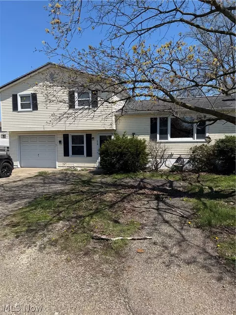 214 Stewart Ave NW, Massillon, OH 44646
