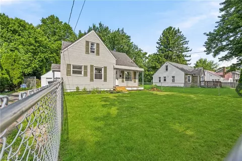 Exterior - 1146 Packard Dr, Akron, OH 44320 photo 2 of 8