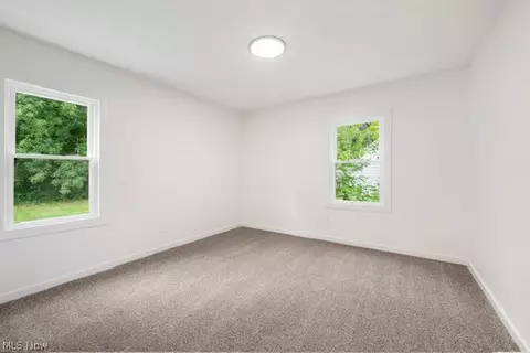 Bedroom - 1146 Packard Dr, Akron, OH 44320 photo 2 of 7