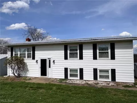 60945 Sandy Ridge Rd, Barnesville, OH 43713 photo 2