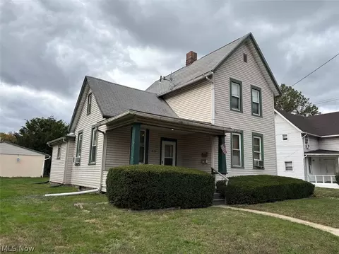 435 Hazlett Ave NW, Canton, OH 44708