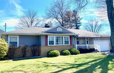 2305 S Schenley Ave, Youngstown, OH 44511