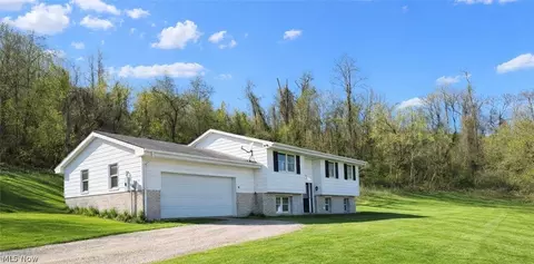 57585 Patty Mine Rd, Martins Ferry, OH 43935