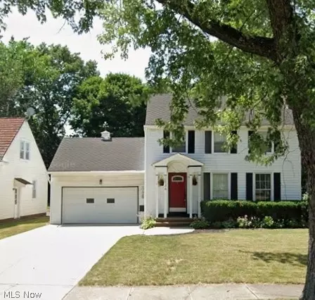 2534 Newbury Dr, Cleveland Heights, OH 44118
