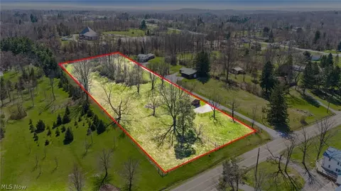 8593 Sherman Rd, Chesterland, OH 44026