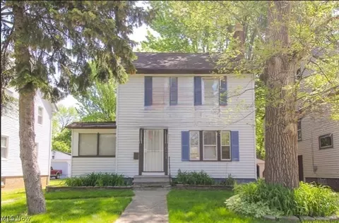971 Rushleigh Rd, Cleveland Heights, OH 44121