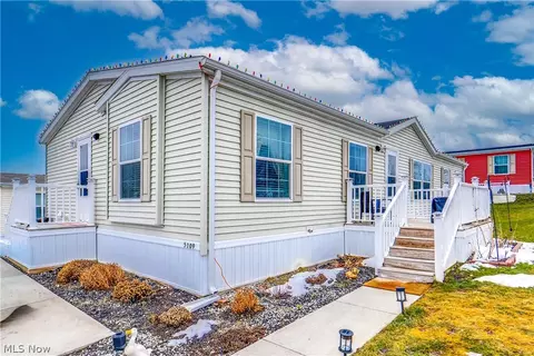 5109 Redbud Dr SW #343, Navarre, OH 44662