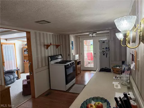 4707 E State St, Midvale, OH 44653 photo 10