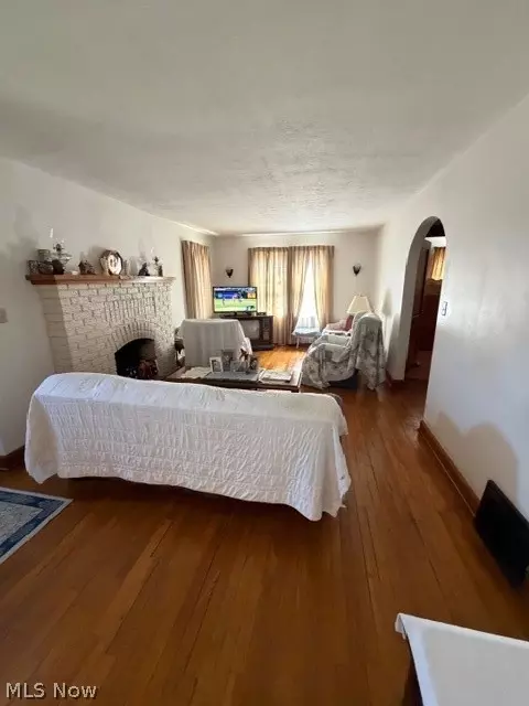 Entry Way - 1821 Whipple Ave NW, Canton, OH 44708 photo 1 of 1