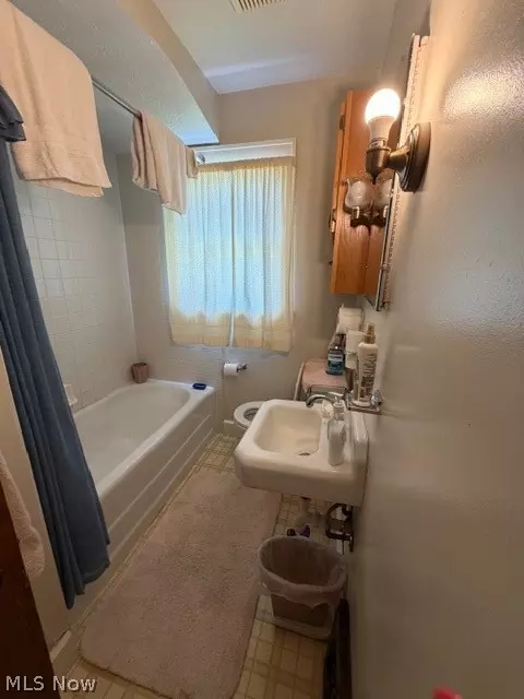 Bath - 1821 Whipple Ave NW, Canton, OH 44708 photo 2 of 2