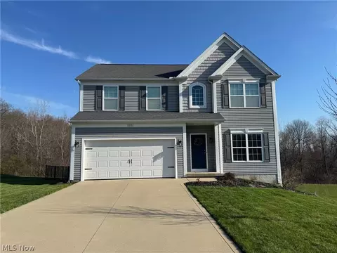 2221 Dorchester Dr, Kent, OH 44240