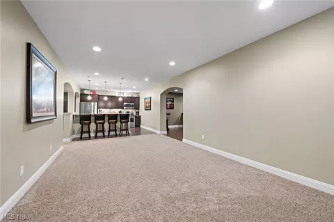 192 Shoreland Cir, Willowick, OH 44095 photo 36