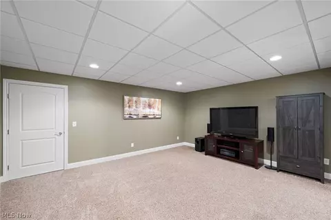 192 Shoreland Cir, Willowick, OH 44095 photo 41