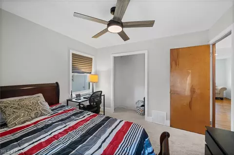 509 Cambridge Ave, Elyria, OH 44035 photo 17
