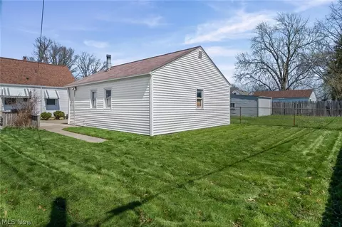 509 Cambridge Ave, Elyria, OH 44035 photo 28