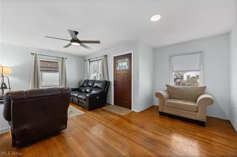 509 Cambridge Ave, Elyria, OH 44035 photo 9