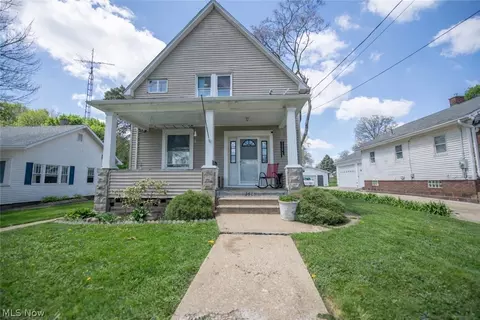 2605 Demington Ave NW, Canton, OH 44708