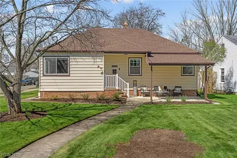 6788 Orchard Blvd, Parma Heights, OH 44130