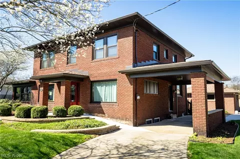 121 Wilson Ave, Waynesburg, OH 44688