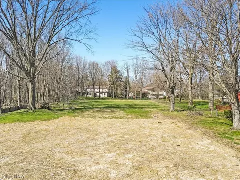 27050 Hilliard Blvd, Westlake, OH 44145