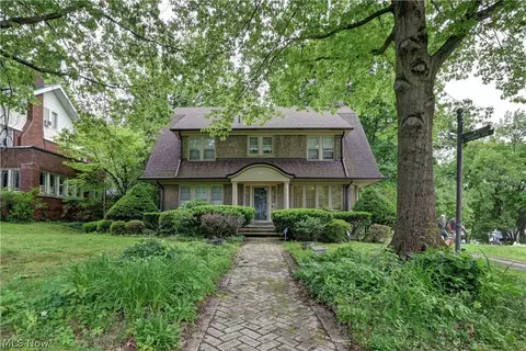 226 Storer Ave, Akron, OH 44302