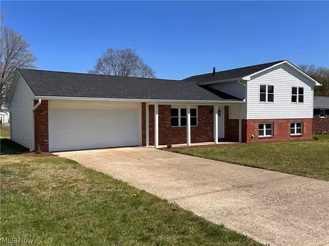 114 Devol Dr, Marietta, OH 45750