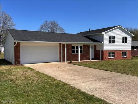 114 Devol Dr, Marietta, OH 45750