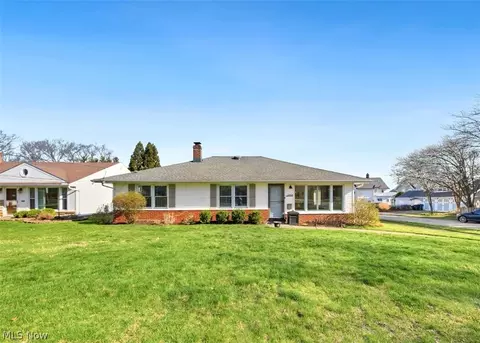 23904 Lake Rd, Bay Village, OH 44140
