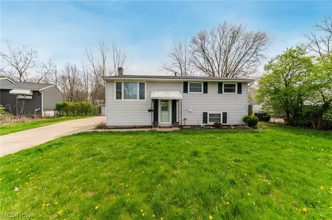 4761 James Rd, North Ridgeville, OH 44039