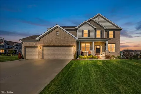 5250 Duxbury Dr, Copley, OH 44321