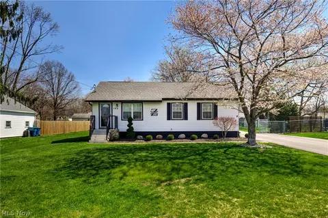 194 Fuller Dr NE, Warren, OH 44484