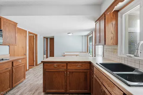 136 Pinehurst Rd, Munroe Falls, OH 44262 photo 12