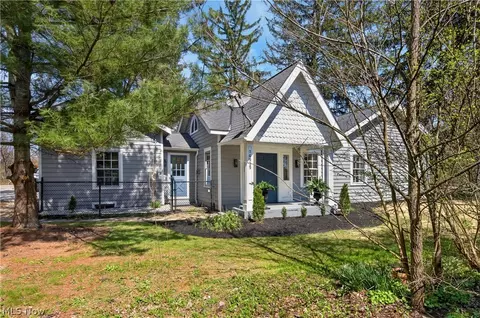 14939 Caves Rd, Novelty, OH 44072