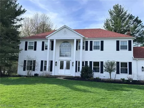 28402 Farrs Garden Path, Westlake, OH 44145