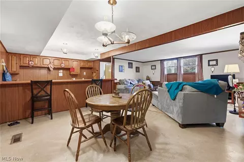 Dining - 4921 18th St NW, Canton, OH 44708 photo 2 of 2