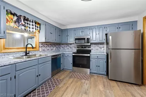 Kitchen - 4921 18th St NW, Canton, OH 44708 photo 3 of 4