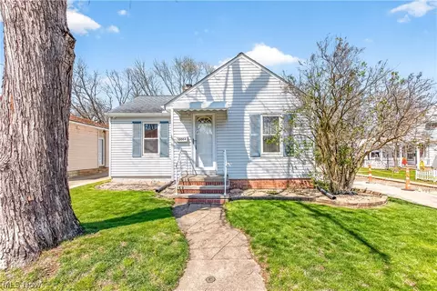 10004 Manoa Ave, Brooklyn, OH 44144