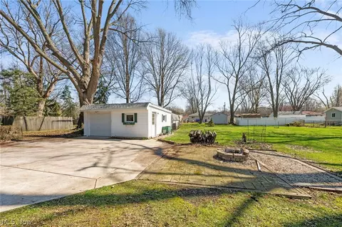 Exterior - 4633 Farley Dr, Mentor, OH 44060 photo 3 of 10