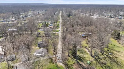 View/Area - 4633 Farley Dr, Mentor, OH 44060 photo 2 of 6