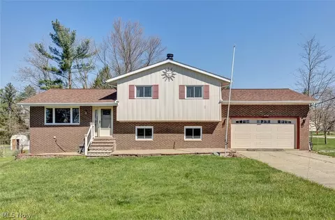 4619 Center Rd, Brunswick, OH 44212
