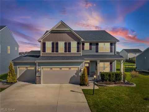 36590 Gladstone Mill Dr, North Ridgeville, OH 44039