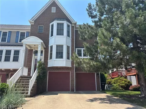 1944 E 82nd St, Cleveland, OH 44103