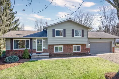 5225 Waterloo Rd, Atwater, OH 44201