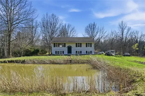 9800 Williams Rd, Diamond, OH 44412