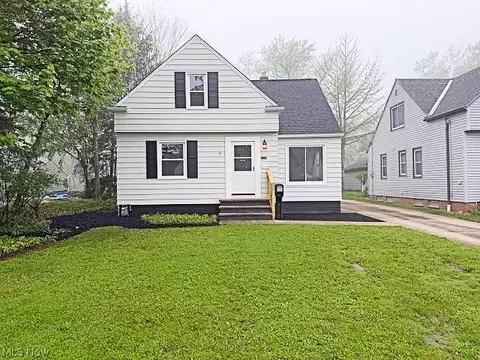 1206 Washington Blvd, Mayfield Heights, OH 44124