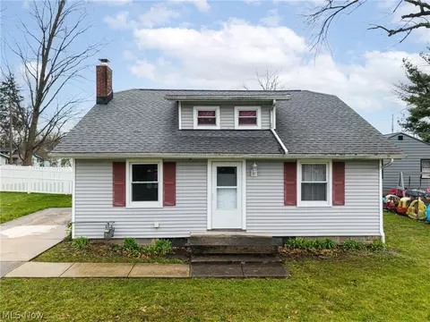 244 Tanglewood Trl, Chippewa Lake, OH 44215