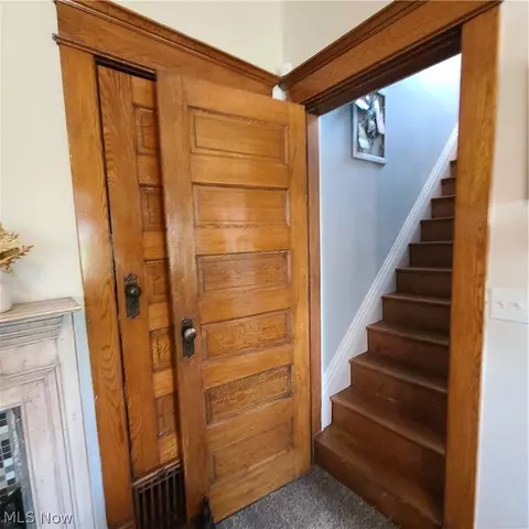 Entry Way - 434 E Main St, Barnesville, OH 43713 photo 3 of 5