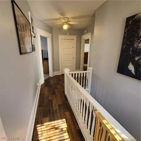 Entry Way - 434 E Main St, Barnesville, OH 43713 photo 4 of 5
