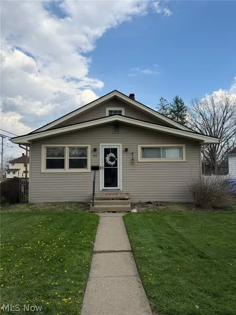 42 S 4th St, Rittman, OH 44270