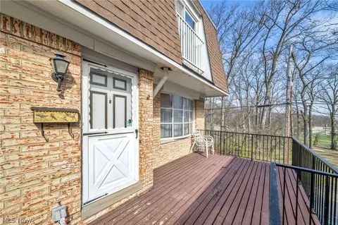 6478 State Rd #G6, Parma, OH 44134